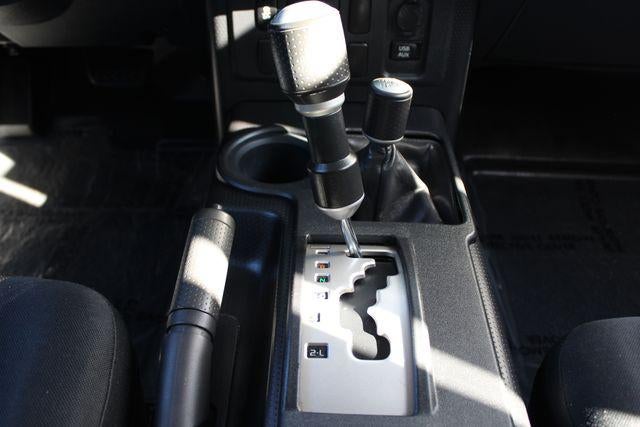 2011 Toyota FJ CRUISER Base