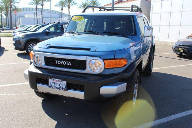 2011 Toyota FJ CRUISER Base