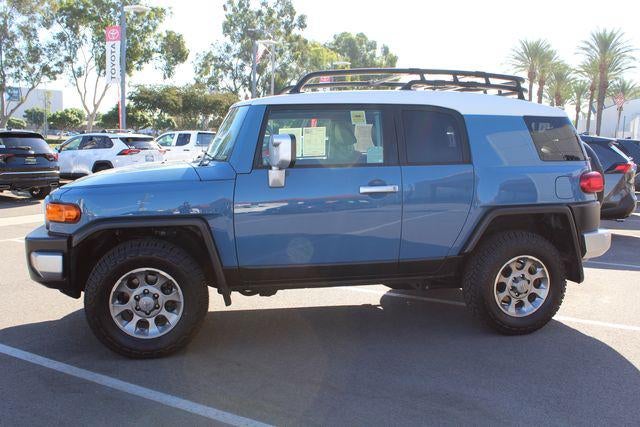 2011 Toyota FJ CRUISER Base