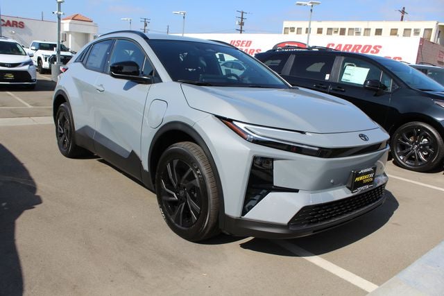 2026 Toyota C-HR SE