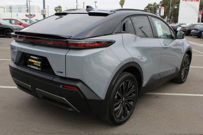 2026 Toyota C-HR XSE