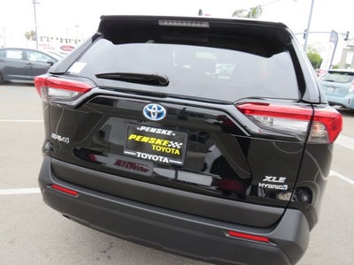 2024 Toyota RAV4 HYBRID XLE Premium