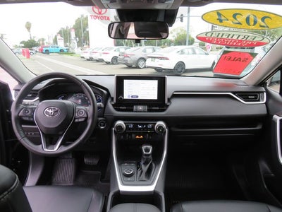 2024 Toyota RAV4 HYBRID XLE Premium