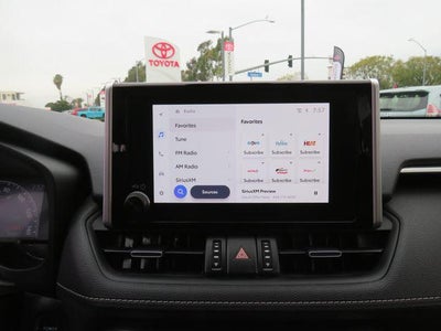 2024 Toyota RAV4 HYBRID XLE Premium