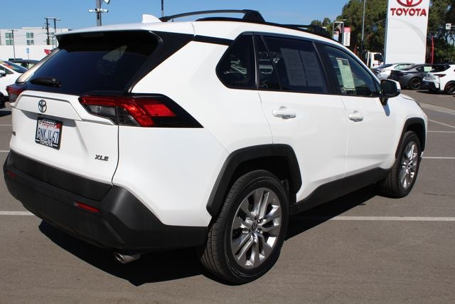 2020 Toyota RAV4 XLE Premium