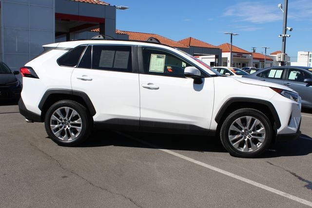 2020 Toyota RAV4 XLE Premium