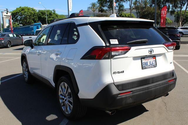 2020 Toyota RAV4 XLE Premium