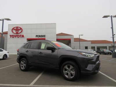 2025 Toyota RAV4 HYBRID LE