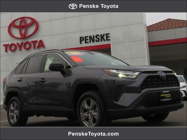 2025 Toyota RAV4 HYBRID LE