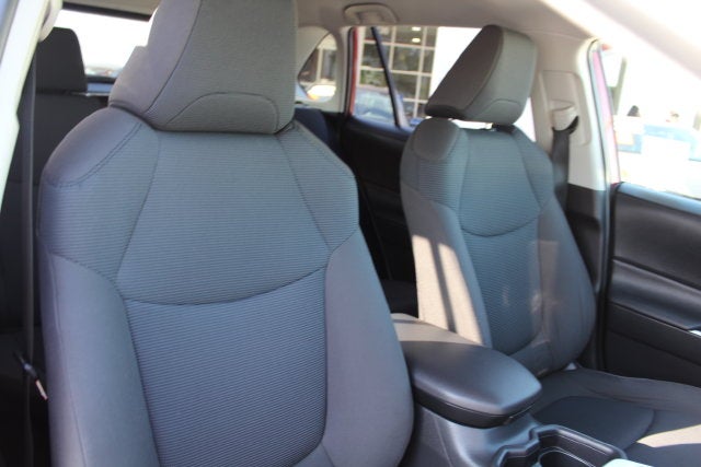 2020 Toyota RAV4 Hybrid LE