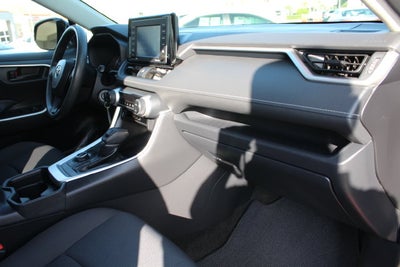 2020 Toyota RAV4 Hybrid LE