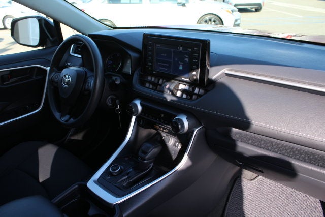 2020 Toyota RAV4 Hybrid LE