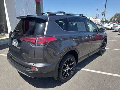 2018 Toyota RAV4 SE