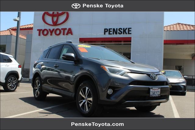 2017 Toyota RAV4 XLE