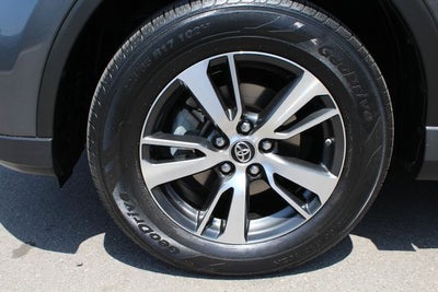2017 Toyota RAV4 XLE
