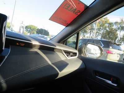 2022 Toyota COROLLA HATCHBACK SE Nightshade Edition