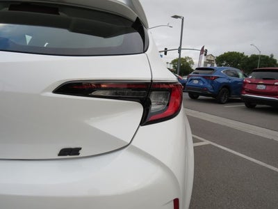 2025 Toyota COROLLA HATCHBACK SE