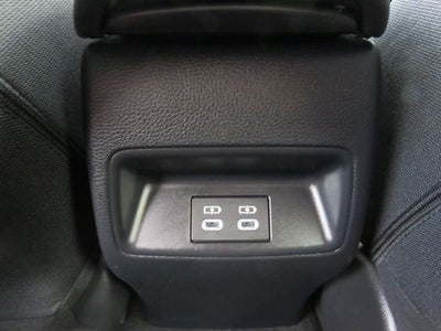 2025 Toyota COROLLA HATCHBACK SE