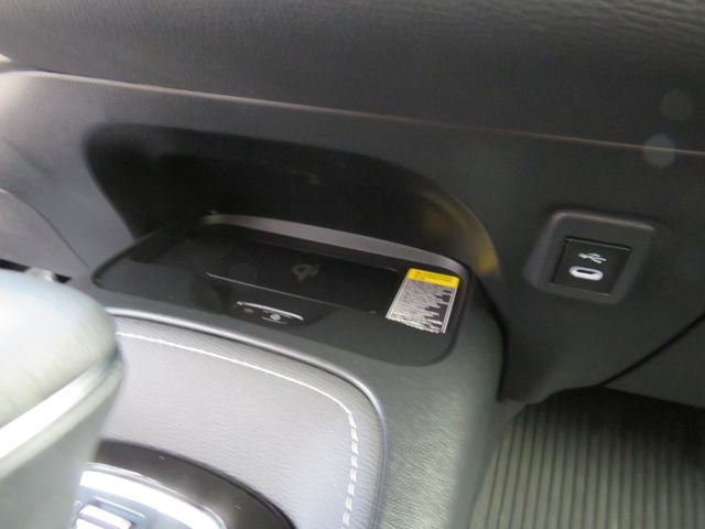 2025 Toyota COROLLA HATCHBACK SE