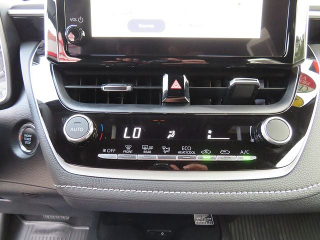 2025 Toyota COROLLA HATCHBACK SE