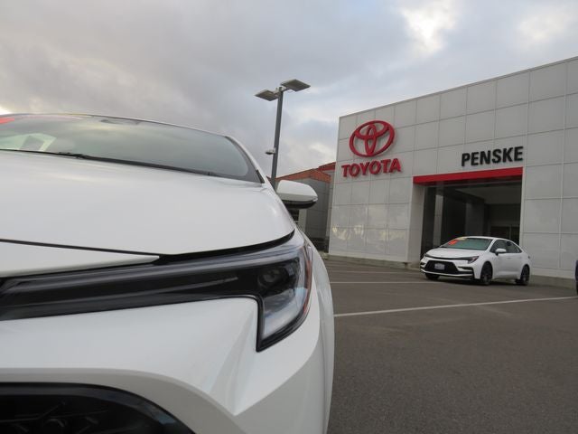 2025 Toyota COROLLA HATCHBACK SE