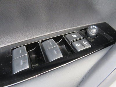 2025 Toyota COROLLA HATCHBACK SE