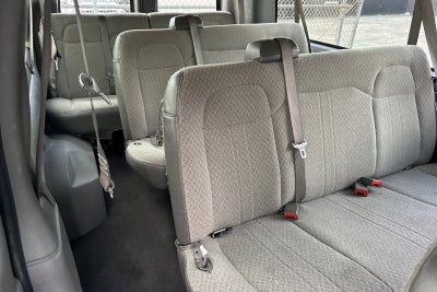 2024 Chevrolet Express Passenger 3500 1LT