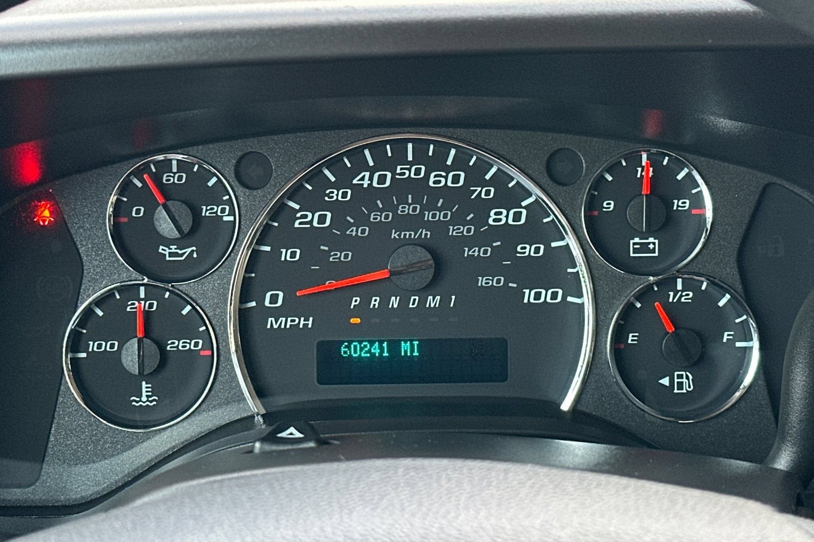 2024 Chevrolet Express Passenger 3500 1LT