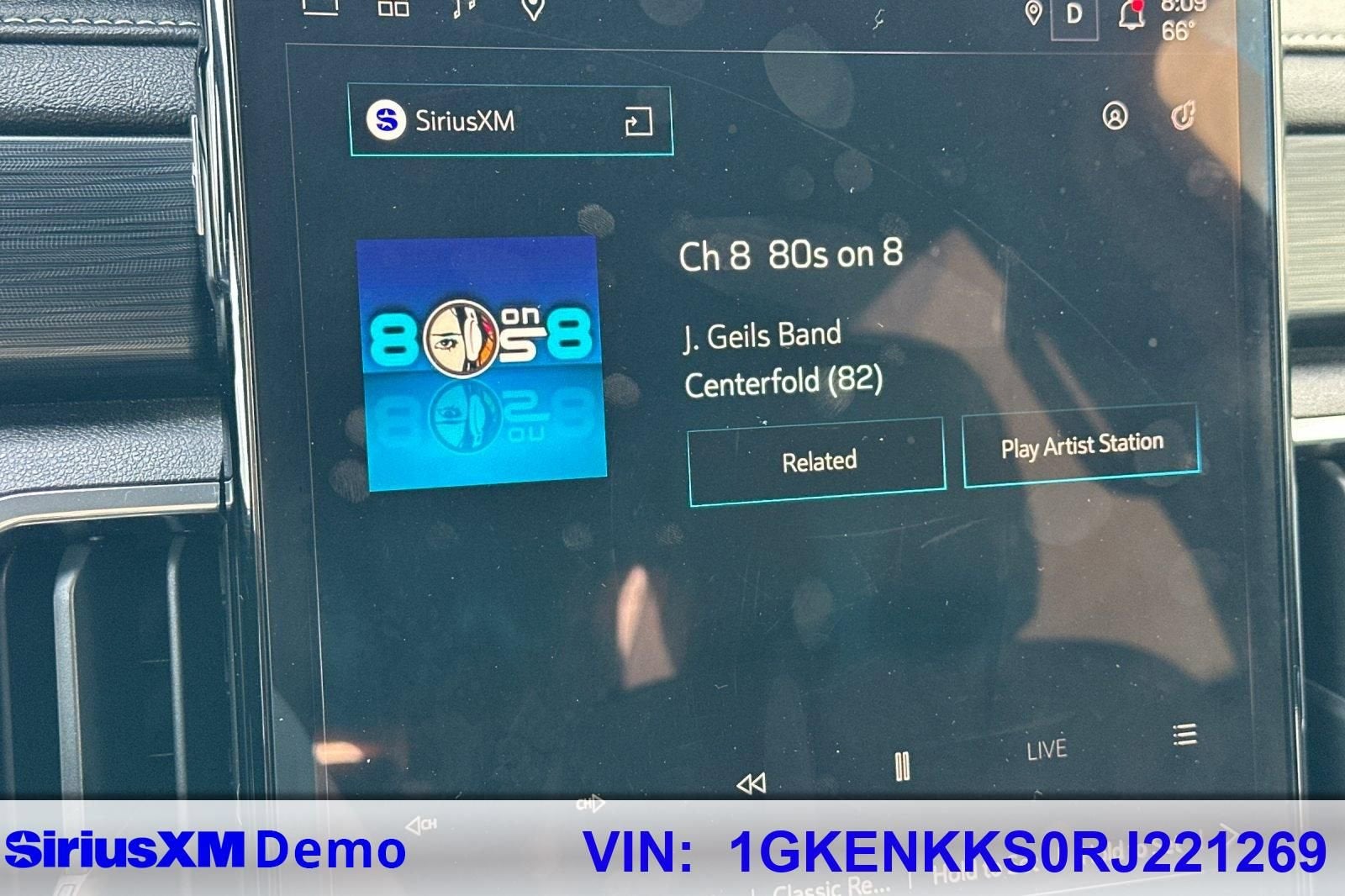2024 GMC Acadia Elevation