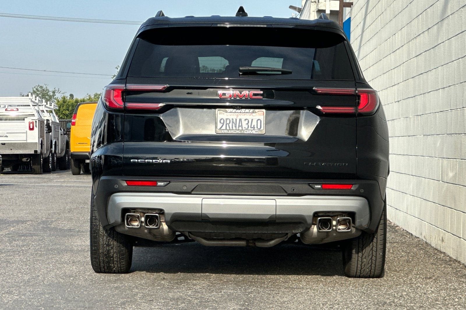 2024 GMC Acadia Elevation