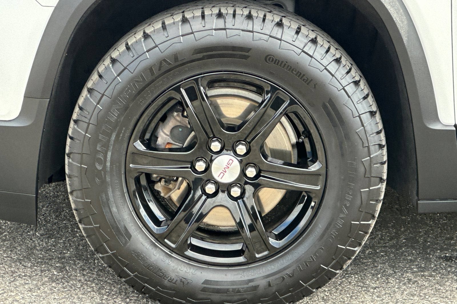 2023 GMC Acadia AT4