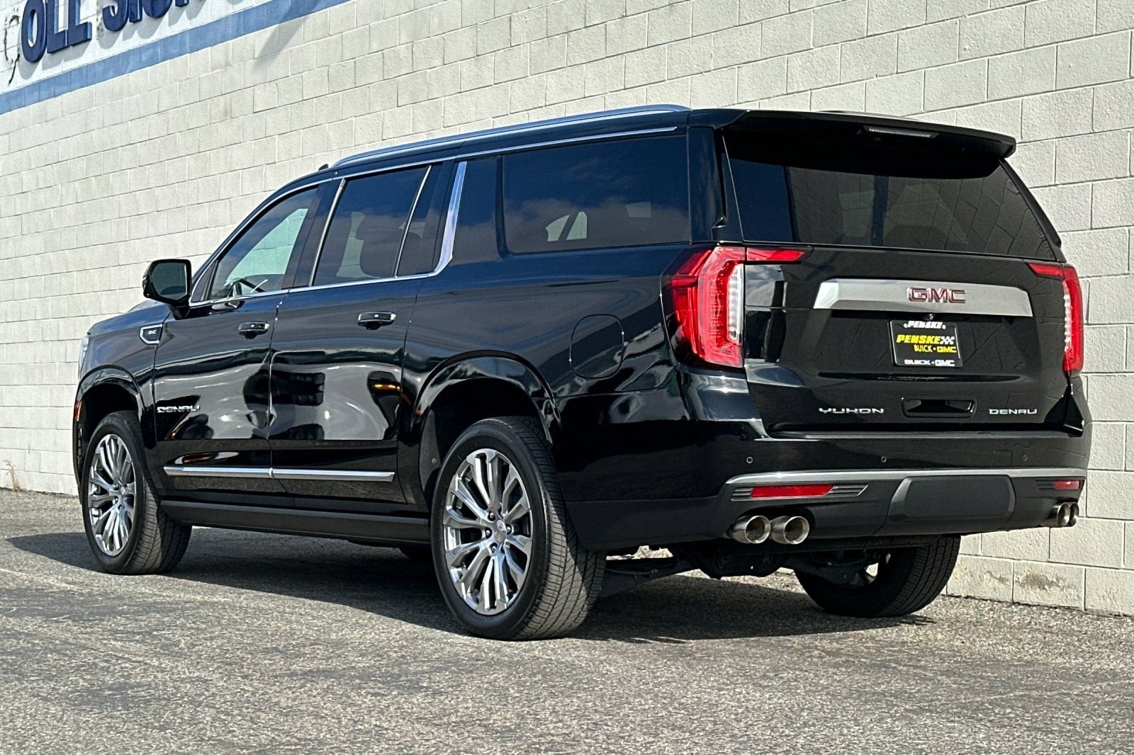 2023 GMC Yukon XL Denali