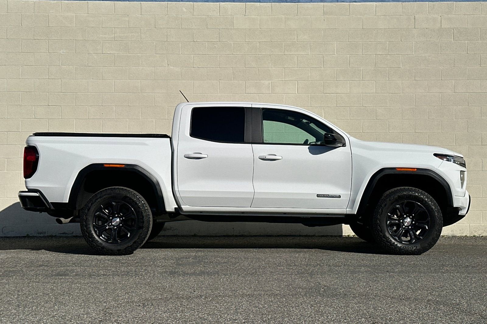 2023 GMC Canyon Elevation