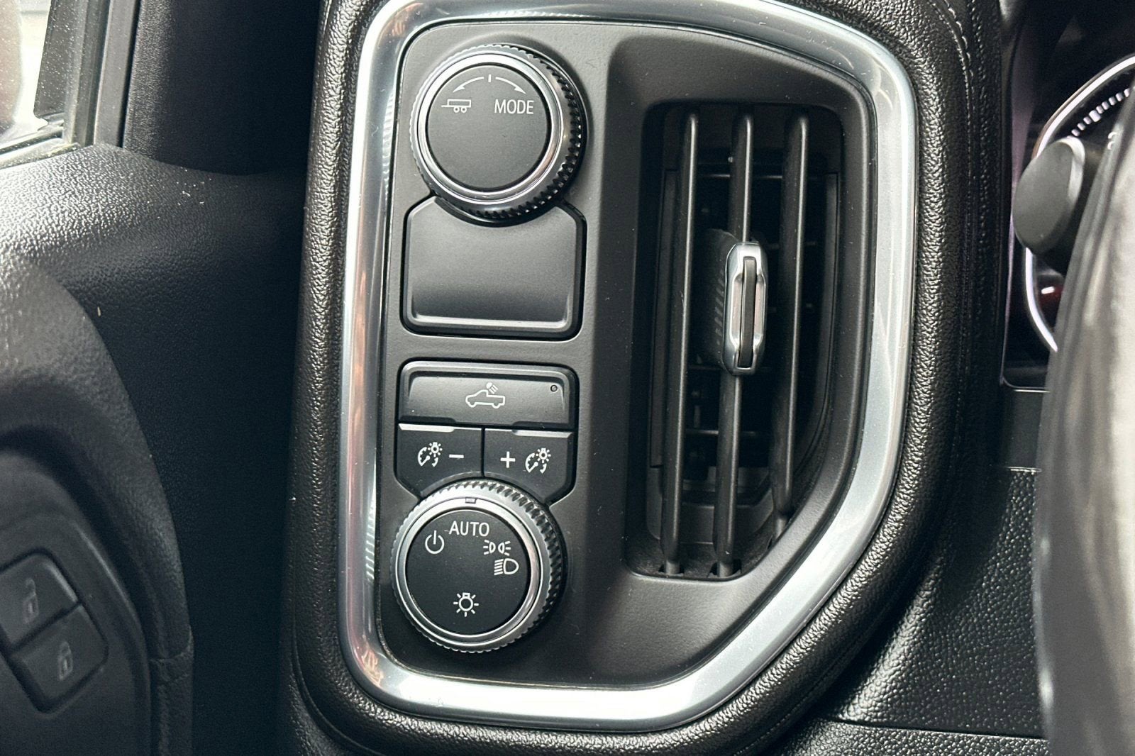 2020 GMC Sierra 1500 SLE