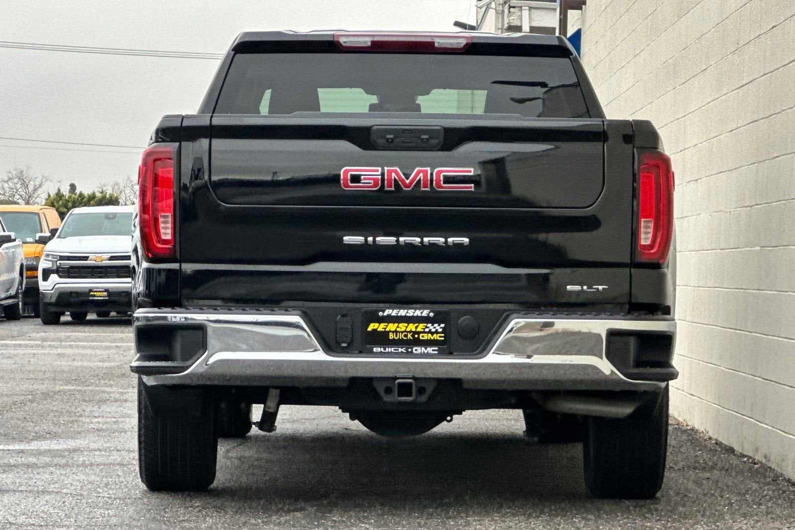 2025 GMC Sierra 1500 SLT