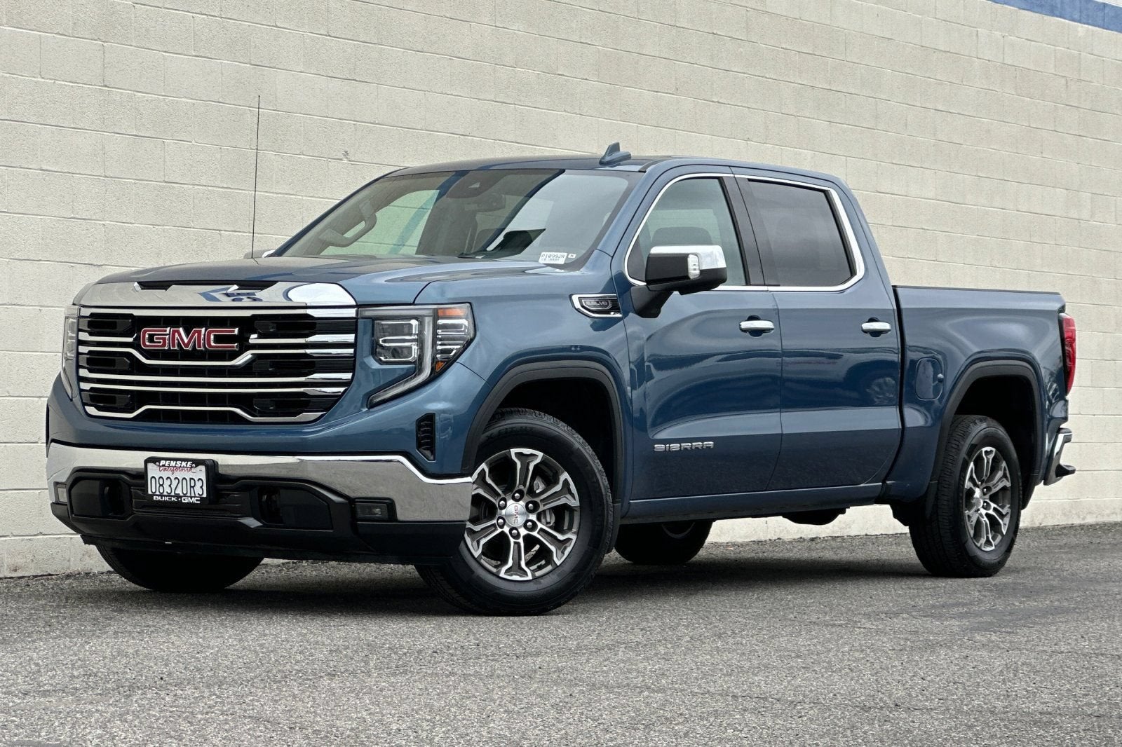 2024 GMC Sierra 1500 SLT