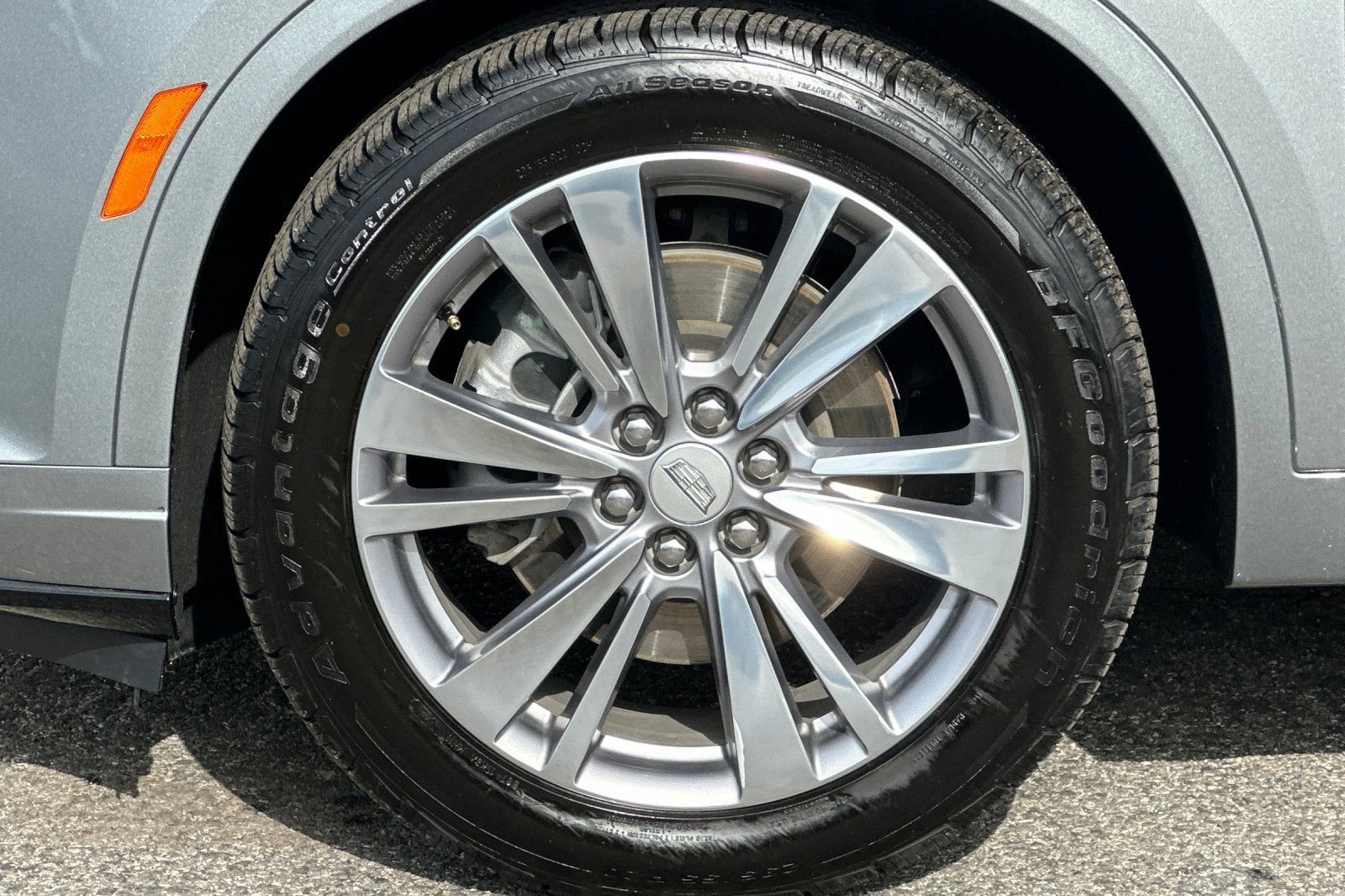 2024 Cadillac XT6 Premium Luxury