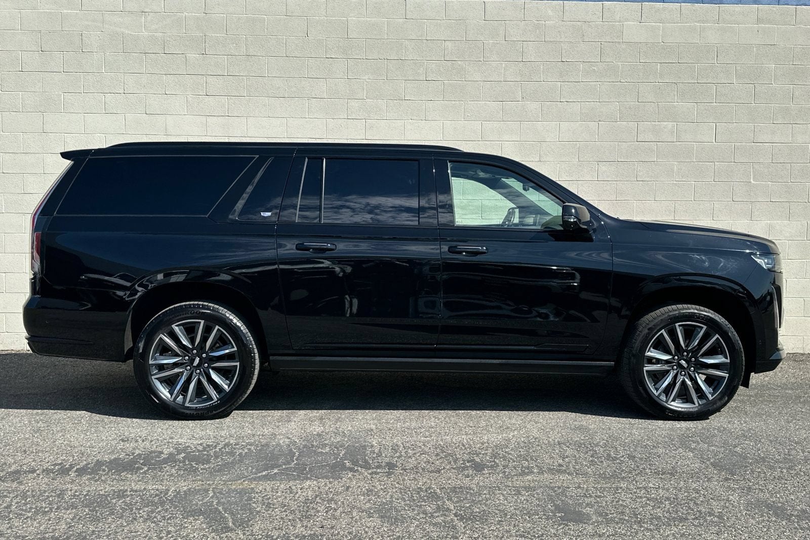 2024 Cadillac Escalade ESV Sport