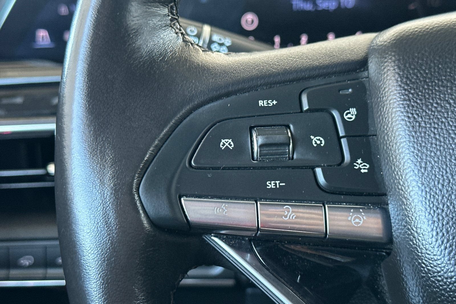 2024 Cadillac Escalade ESV Sport
