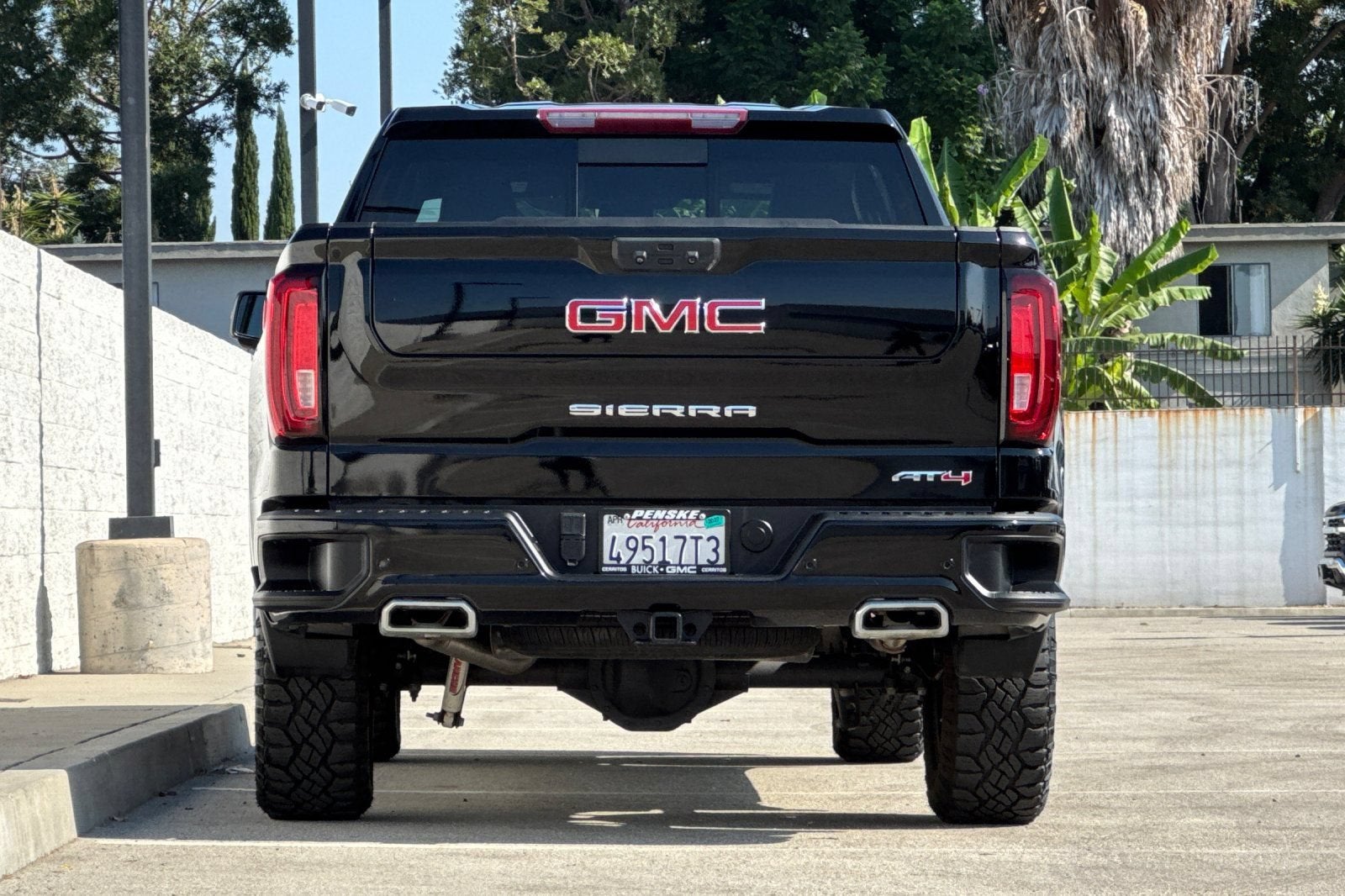 2023 GMC Sierra 1500 AT4