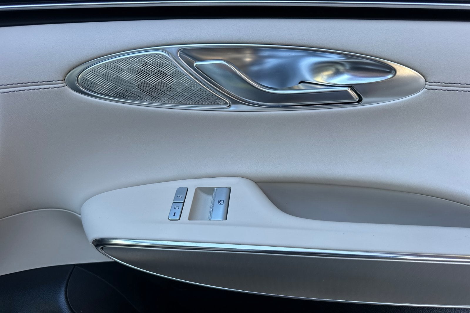 2024 Genesis GV70 2.5T