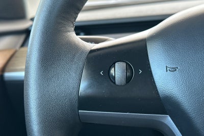 2023 Tesla Model 3 NA