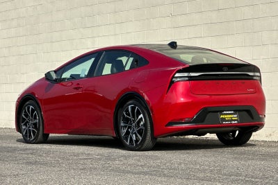 2026 Toyota Prius Plug-In Hybrid SE