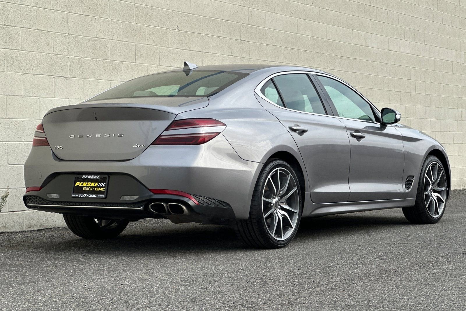 2023 Genesis G70 2.0T