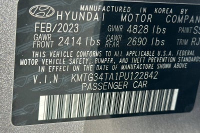 2023 Genesis G70 2.0T