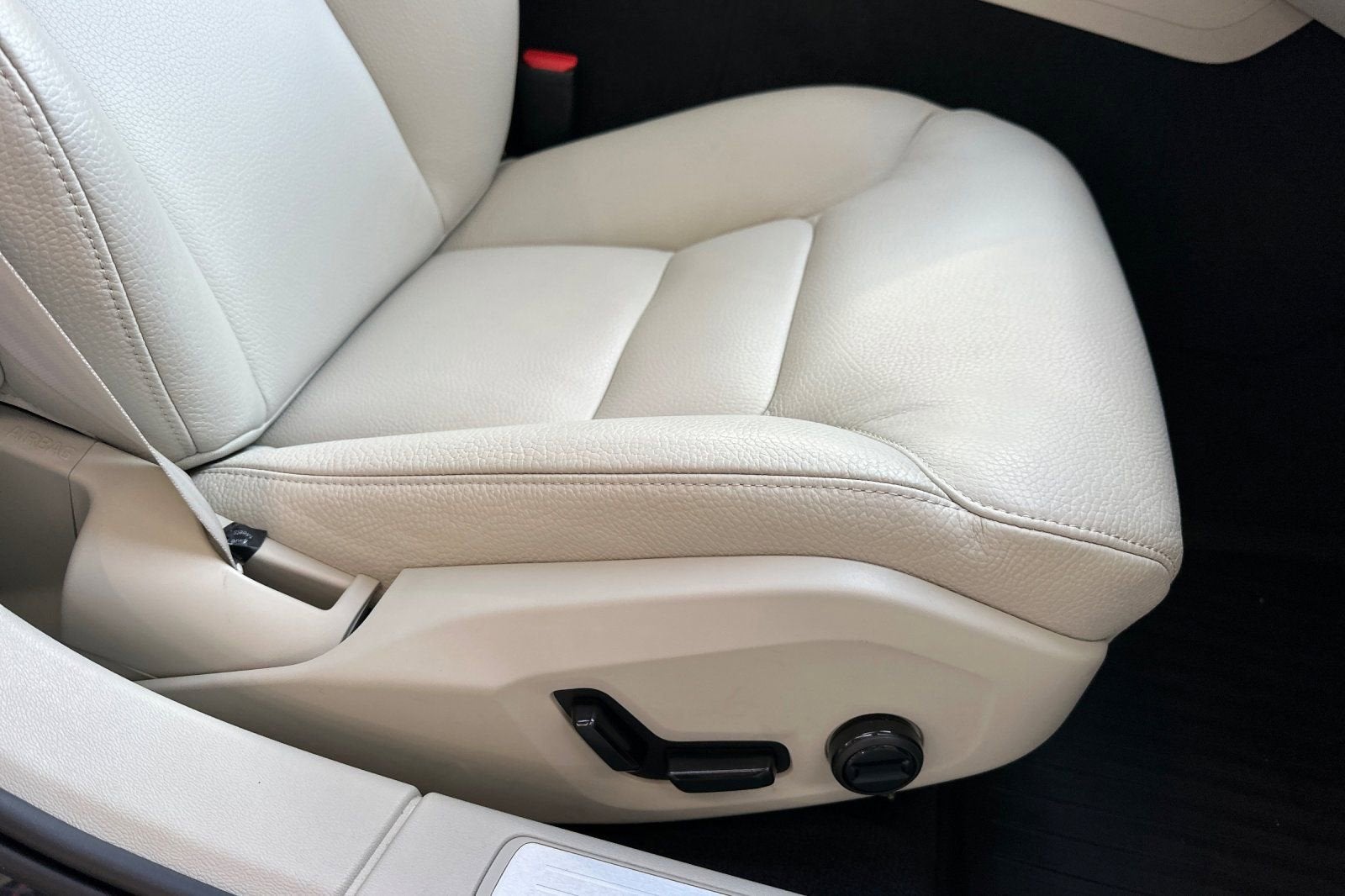 2022 Volvo V60 Cross Country NA