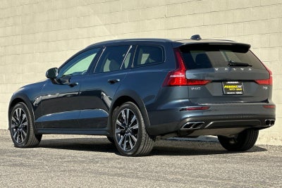 2022 Volvo V60 Cross Country NA