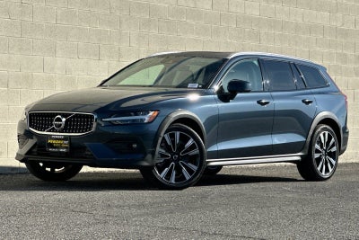 2022 Volvo V60 Cross Country NA