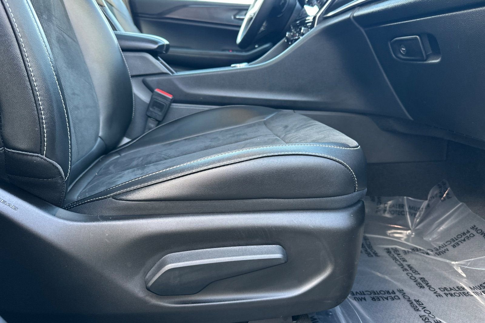 2025 Jeep Grand Cherokee L Altitude X 4x2