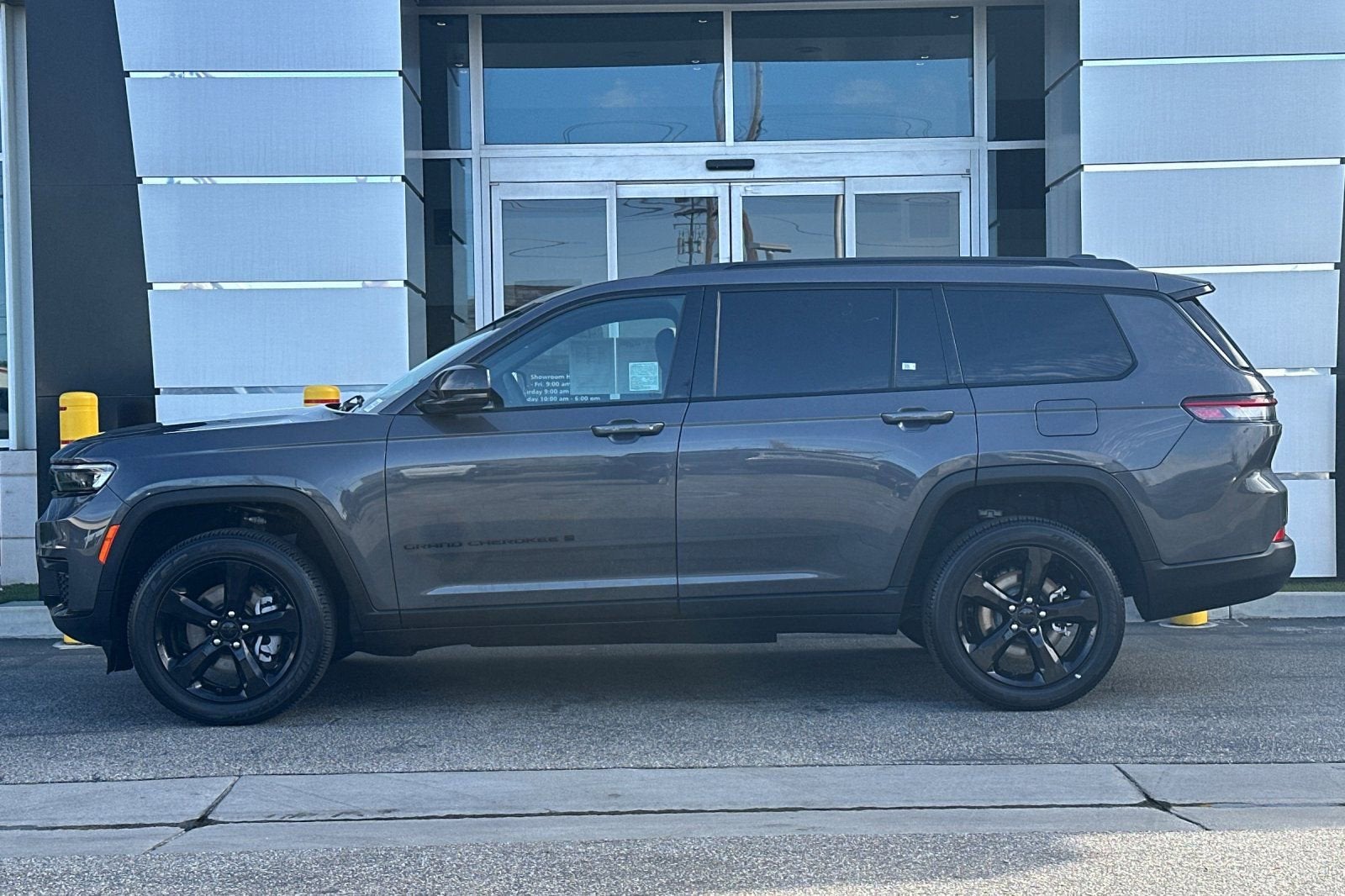 2025 Jeep Grand Cherokee L Altitude X 4x2